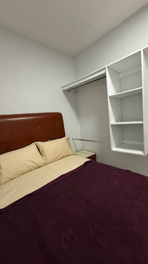 Blackout curtains, iron/ironing board, free WiFi - Residencia Gran Coyula Orange 508B (Tonala)