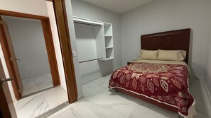 Comfort Apartment, Kitchen, Tower | Blackout drapes, iron/ironing board, free WiFi - Residencia Gran Coyula Orange 508B (Tonala)
