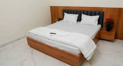 Glitz by Revansh Rooms-Alibaug Sea