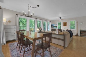 Interior - Beautiful 3-bedroom house in welcoming Nashport (Nashport)