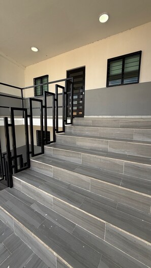 Staircase - Residencia Gran Coyula Orange 510B (Tonala)