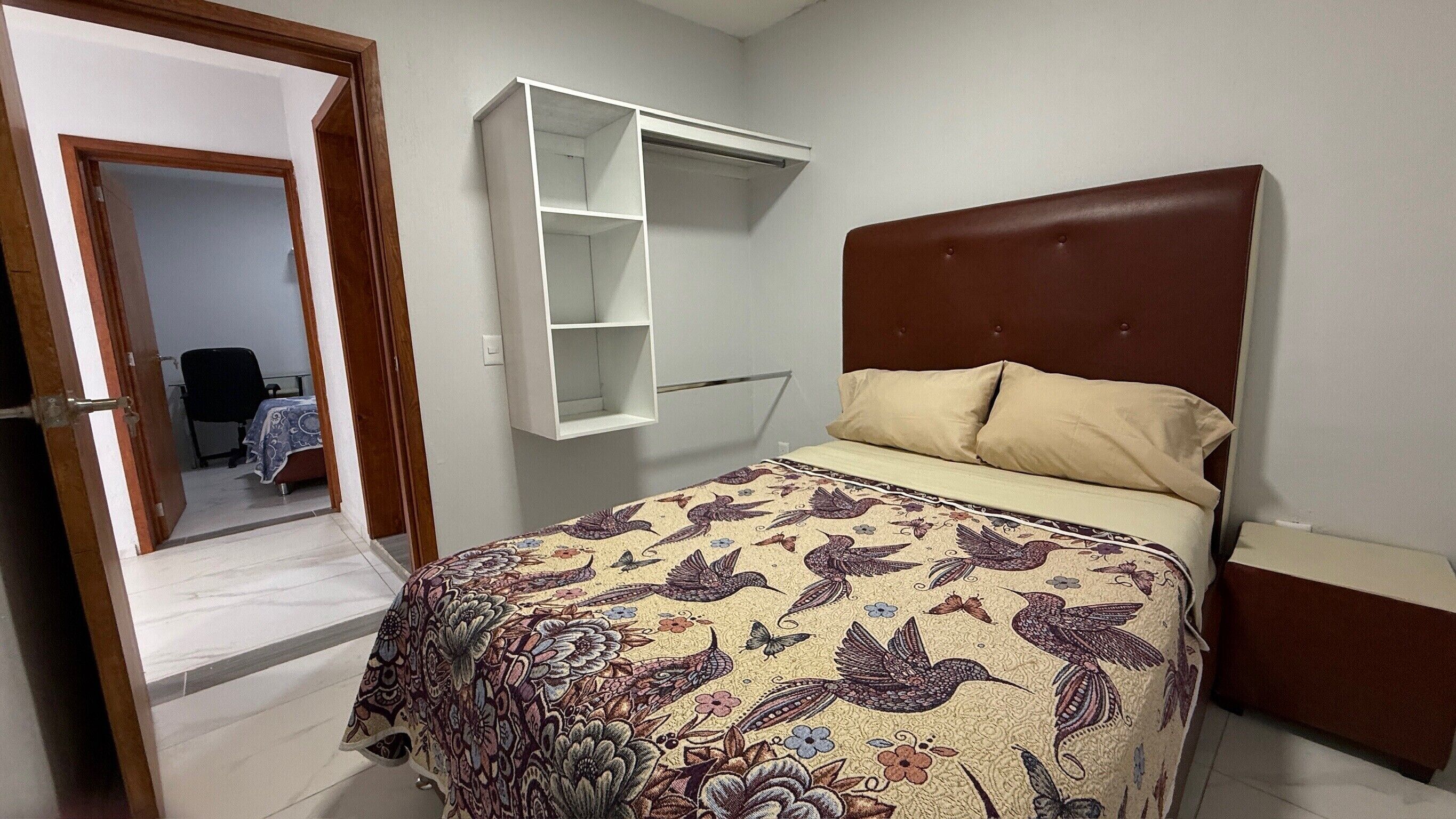 Classic-Apartment, 3 Schlafzimmer, Terrasse, Blick auf den Innenhof