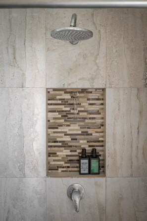 Shower, hair dryer, towels, soap - Apartamento increible y ubicado en puerto Vallarta (Puerto Vallarta)