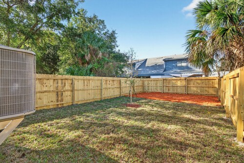 Beautiful 4-bedroom Atlantic Beach Bungalow