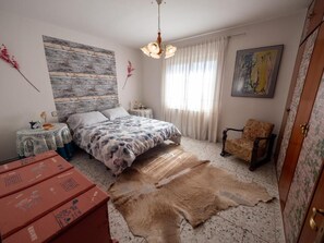 Iron/ironing board, free WiFi - Casa rural Regajo Lobos (San Bartolomé de Béjar)