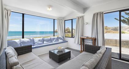 On the Beach at Castlepoint