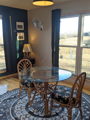 Dining - Country Farm House: Gravel Travel, Bring ATVs & Mountain Bikes (Onia)