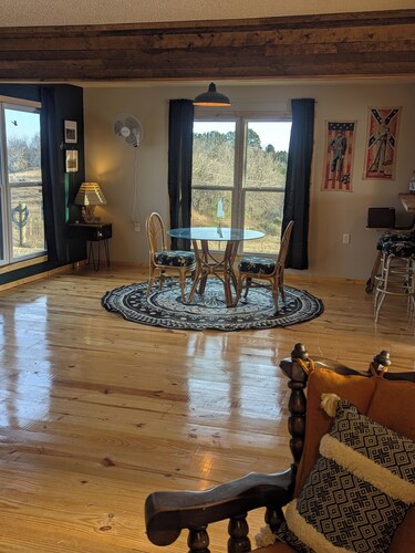 Country Farm House: Gravel Travel, Bring ATVs & Mountain Bikes