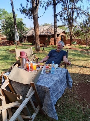Restaurant - Deanshillsviewlodge (Chipata)