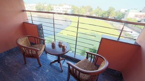 Property grounds - Hotel Sea Tides (Mahabalipuram)