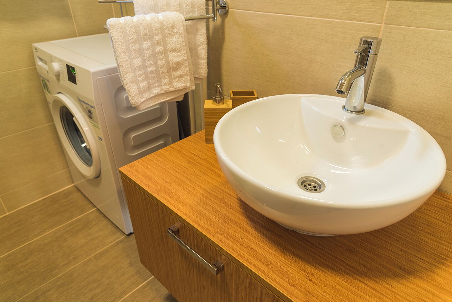 Apartamento básico, vista para o rio | Banheiro