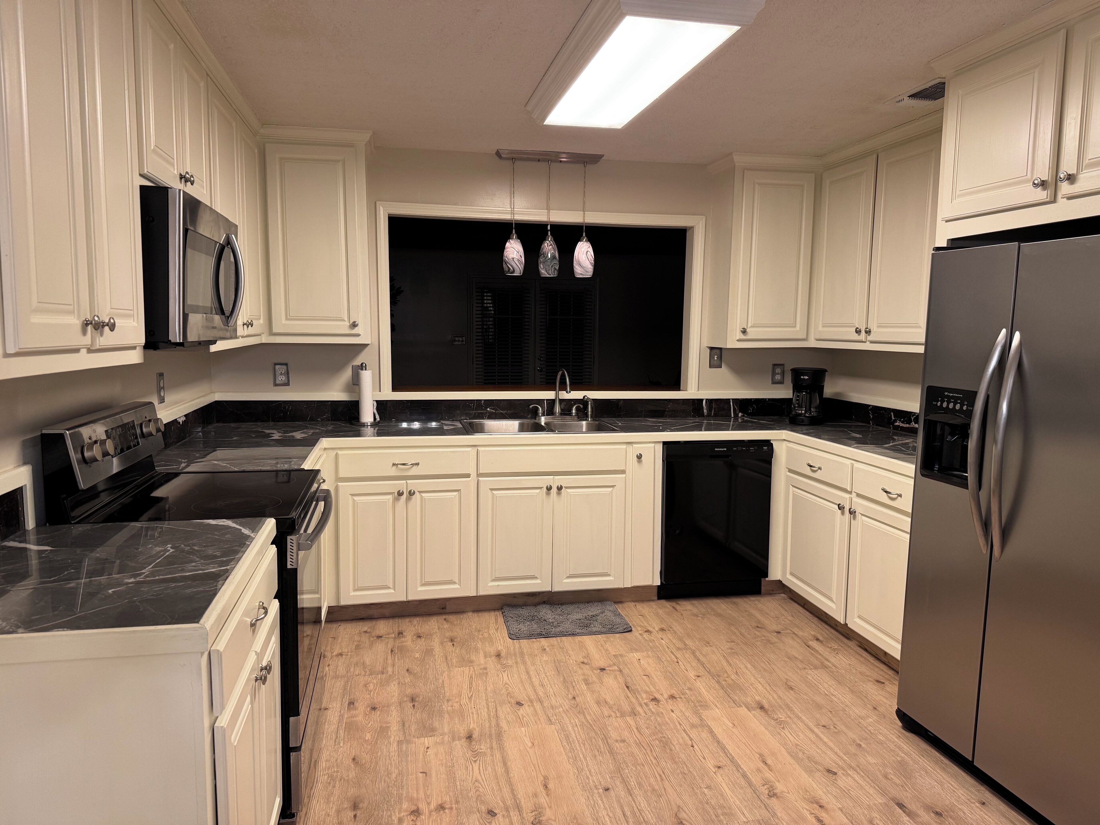 微波炉、烤箱、炉灶、洗碗机