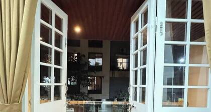 Puffin Retreat: Modern AC 1BHK in Pimple Nilakh