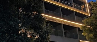 Nightingale Retreat: Spacious 1BHK by Bleisure