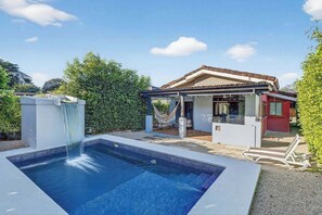 Pool - Casa Dasani - Beautiful House with private pool (Santa Rosa)