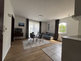 Classic Suite, Accessible, Private Bathroom (Turmsuite) | Lounge