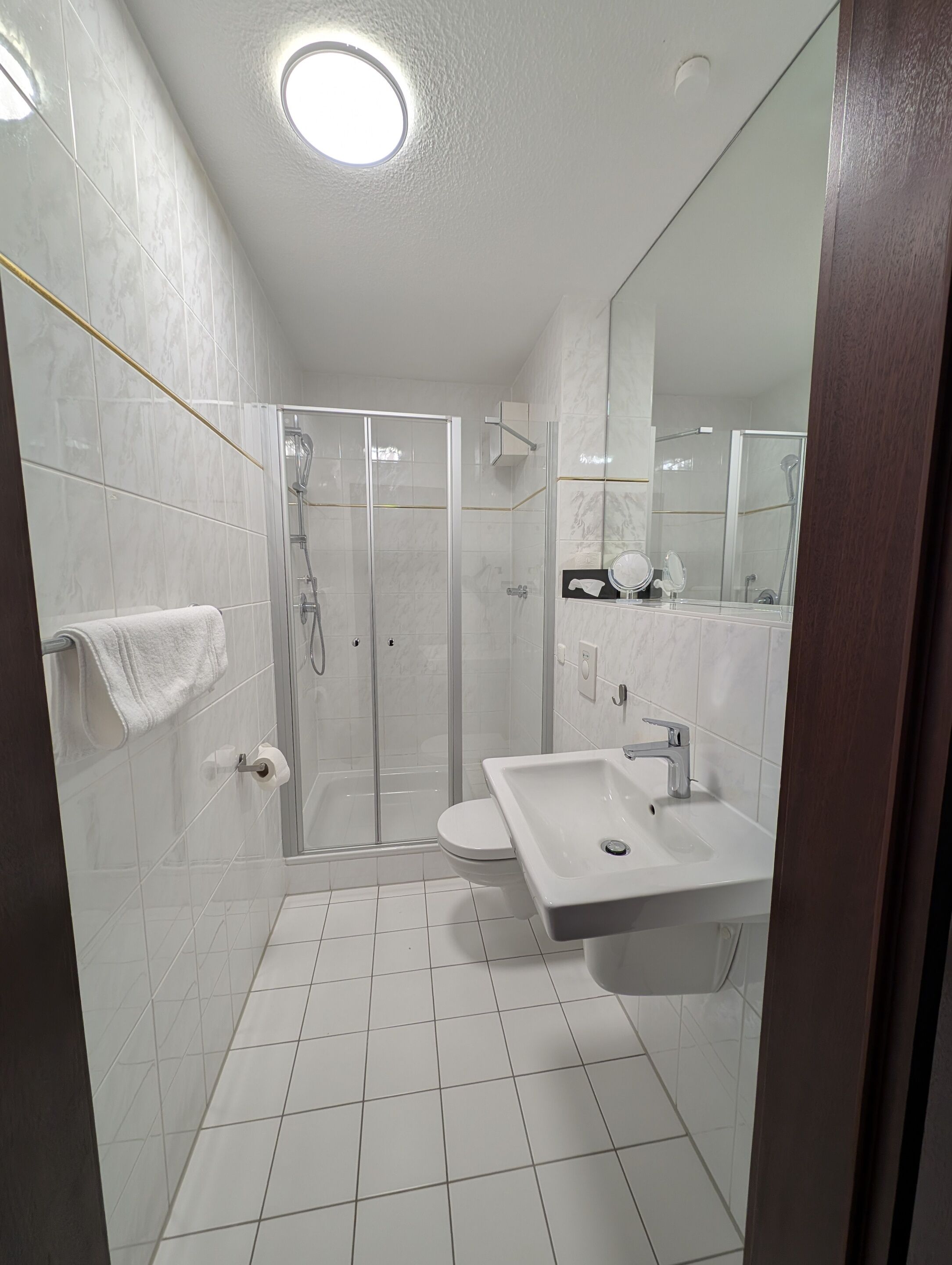 淋浴设施、免费洗浴用品、肥皂、洗发水