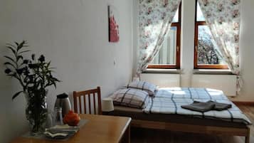 ๋๋ญ์ค ๋๋ธ๋ฃธ, ์ ์ฉ ์์ค | ์๋ง ์ปคํผ, ๋ฐฉ์ ์ค๋น, ๋ฌด๋ฃ WiFi