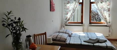 Deluxe Double Room, Private Bathroom | Blackout drapes, soundproofing, free WiFi