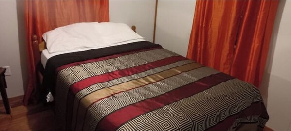 1 bedroom, free WiFi, bed sheets