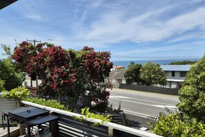 Appartement, balkon, uitzicht op zee | Uitzicht vanuit accommodatie