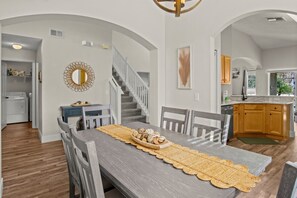 Dining - 5-Bedroom Home in Solana Resort with private pool (Davenport)