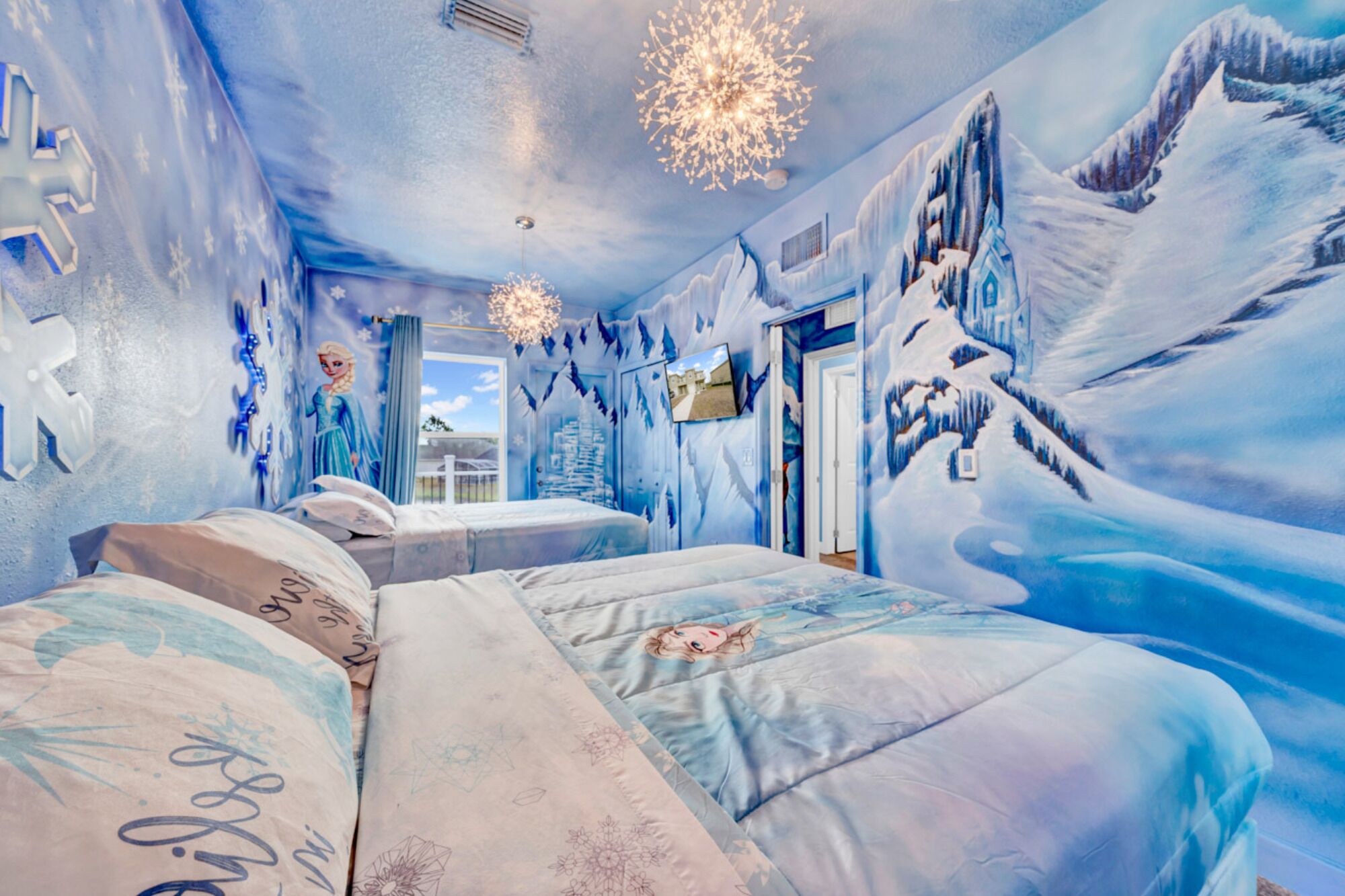 Iron/ironing board, travel cot, free WiFi, bed sheets