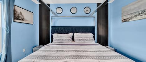 Bügeleisen/Bügelbrett, Reisekinderbett, kostenloses WLAN, Bettwäsche