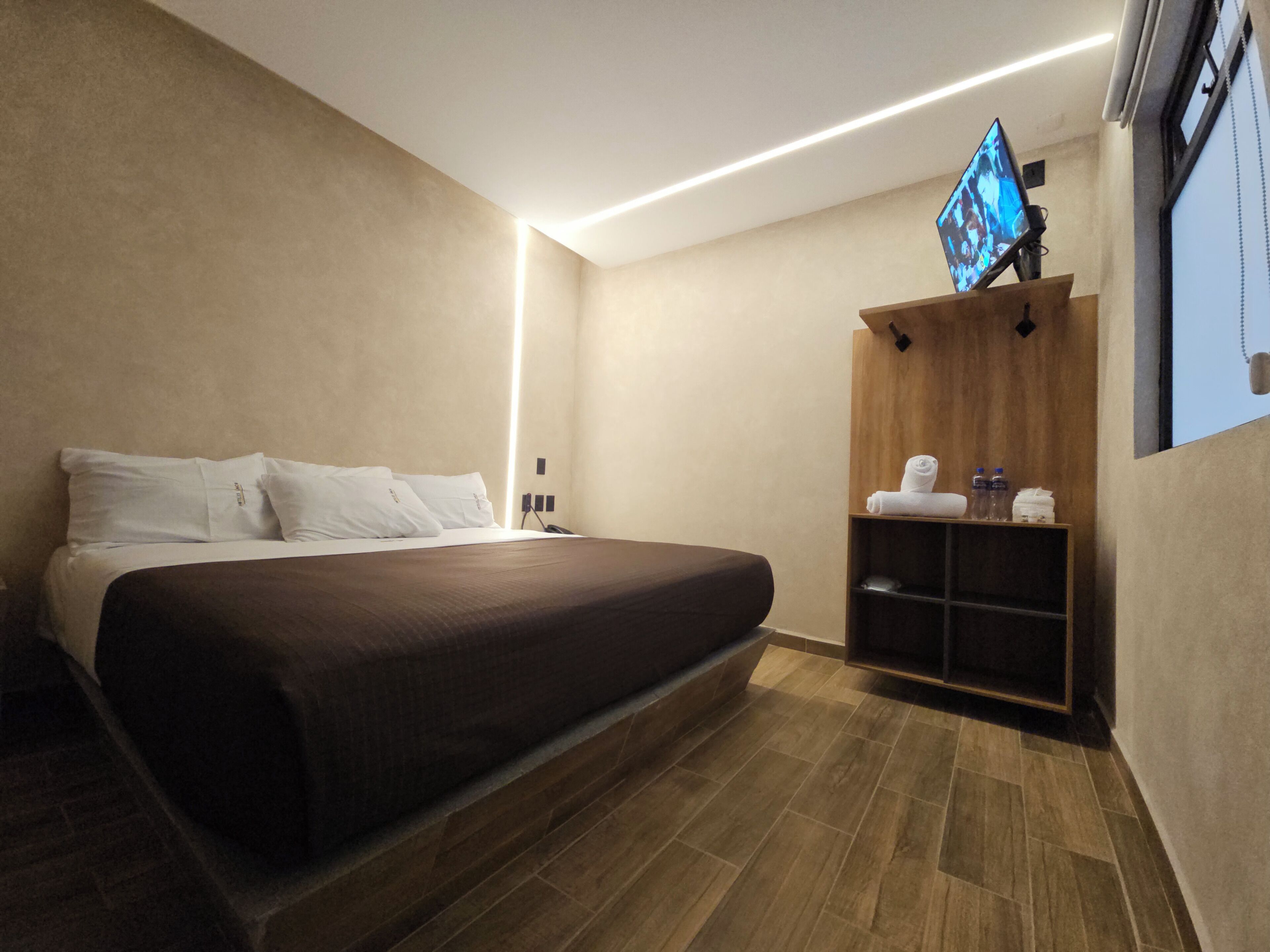 Deluxe Triple Room | In-room safe, iron/ironing board, free WiFi
