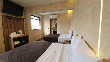Comfort Double Room | Iron/ironing board, free WiFi