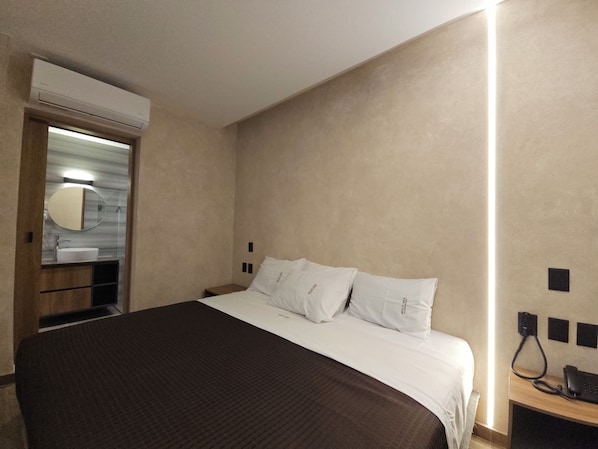 Room - Hotel Único La Villa (Mexico City)