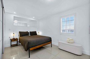 2 chambres, fer et planche à repasser, accès Internet, draps fournis