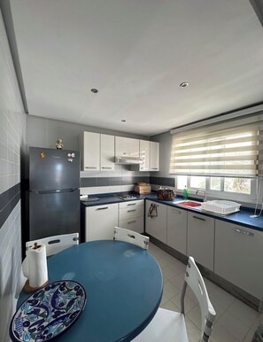 Private kitchen - les berge du lac 22 (Tunis)