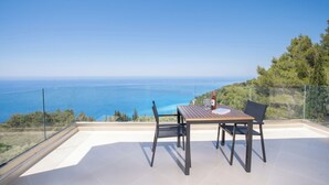 Suite, balcony, sea view | Odadan manzara