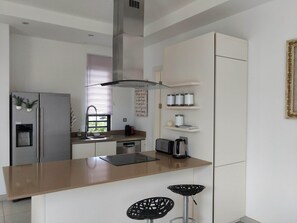Private kitchen - Villa La Paisible de Palm Grove 2 (Grand Baie)