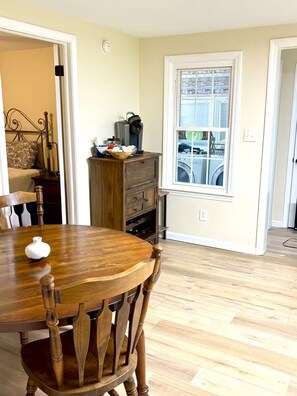 Dining - Peaceful, Easy Feeling Riverhouse (Fries)