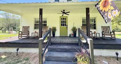Peaceful, Easy Feeling Riverhouse