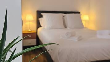 Skrivbord, gratis wi-fi och sÀngklÀder