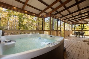 Outdoor spa tub - Climb-On: Rustic Retreat with Hot Tub & Scenic Views (Rogers)