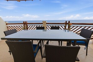 Outdoor dining - Two Bedroom Ocean Front (Bajos de Chila)