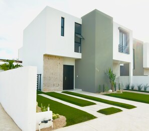 Exterior - Casa Guacamaya Azul | Corner Home with Clubhouse and Pool Access (La Paz)