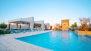 Utomhuspool