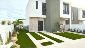 Exterior - Casa Guacamaya Azul | Corner Home with Clubhouse and Pool Access (La Paz)