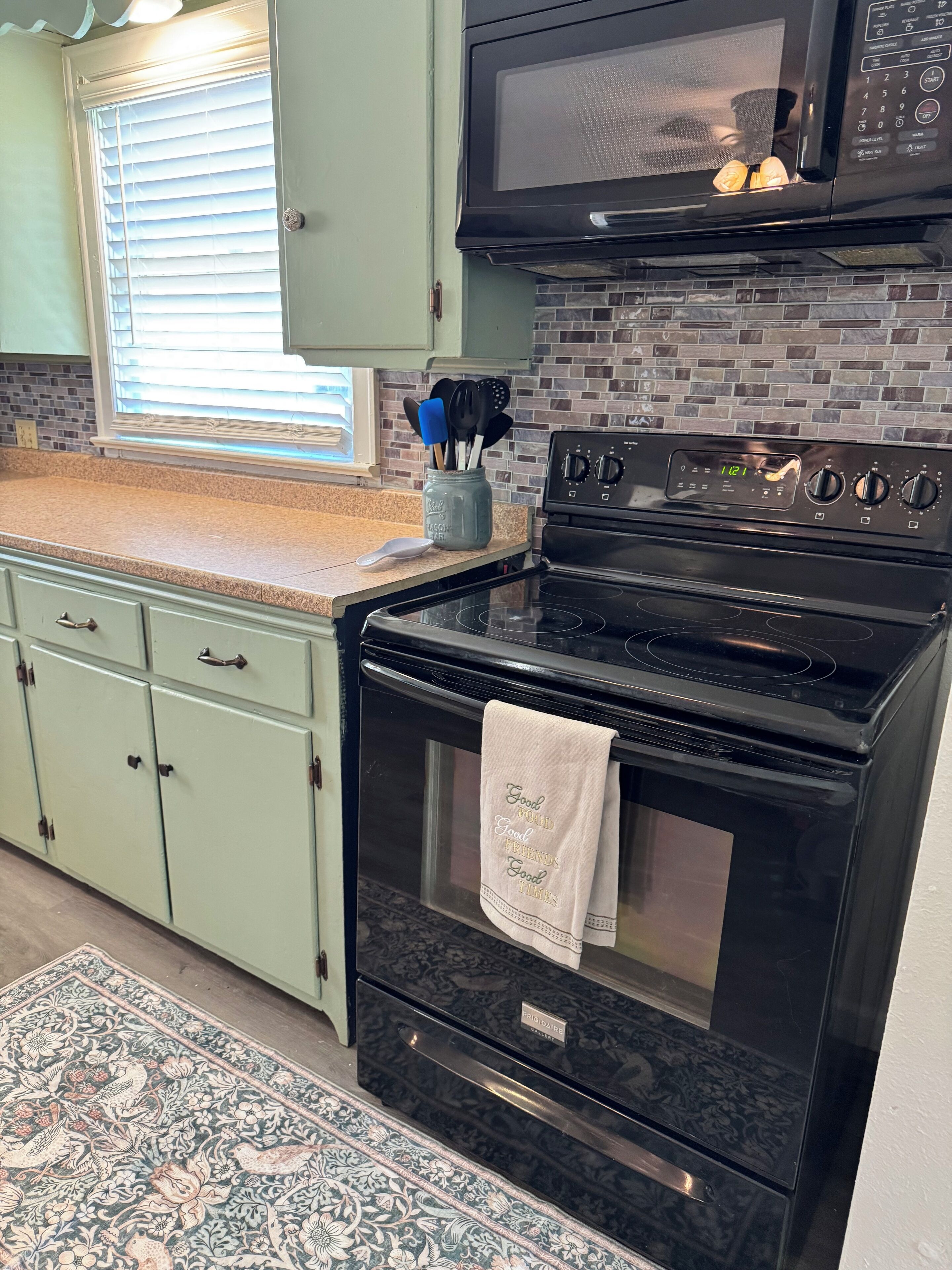 Microwave, oven, stovetop, dishwasher