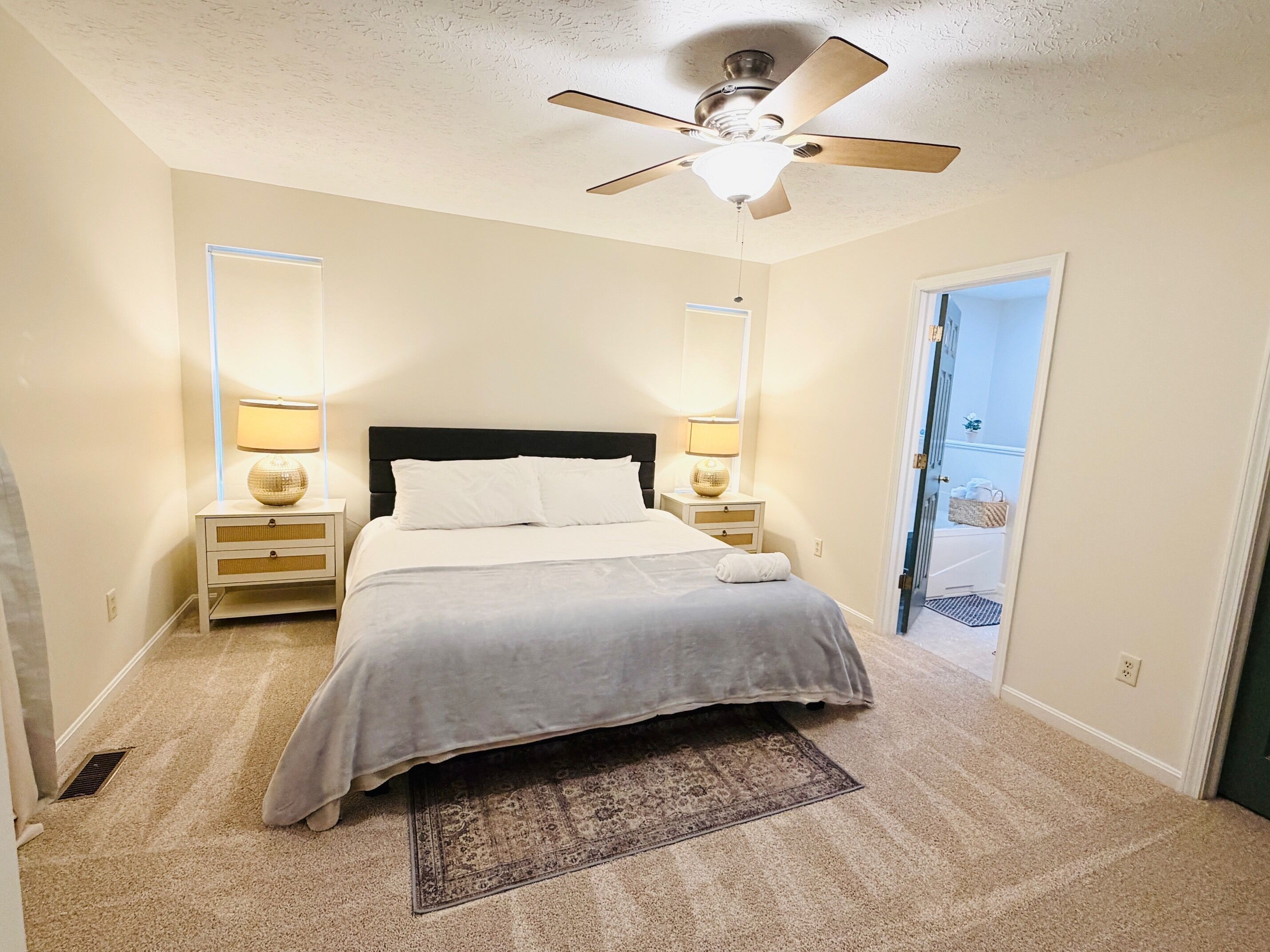 3 bedrooms, iron/ironing board, free WiFi, bed sheets