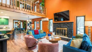 智能电视、电子游戏、桌上足球、书