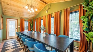Meeting facility - 5BR Speakeasy - Vinyl Room, Karaoke, Arcade, Game Room (East Stroudsburg)