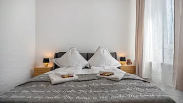 1 bedroom, in-room safe, iron/ironing board, free WiFi