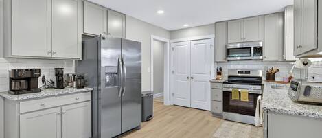 Microwave, oven, stovetop, dishwasher