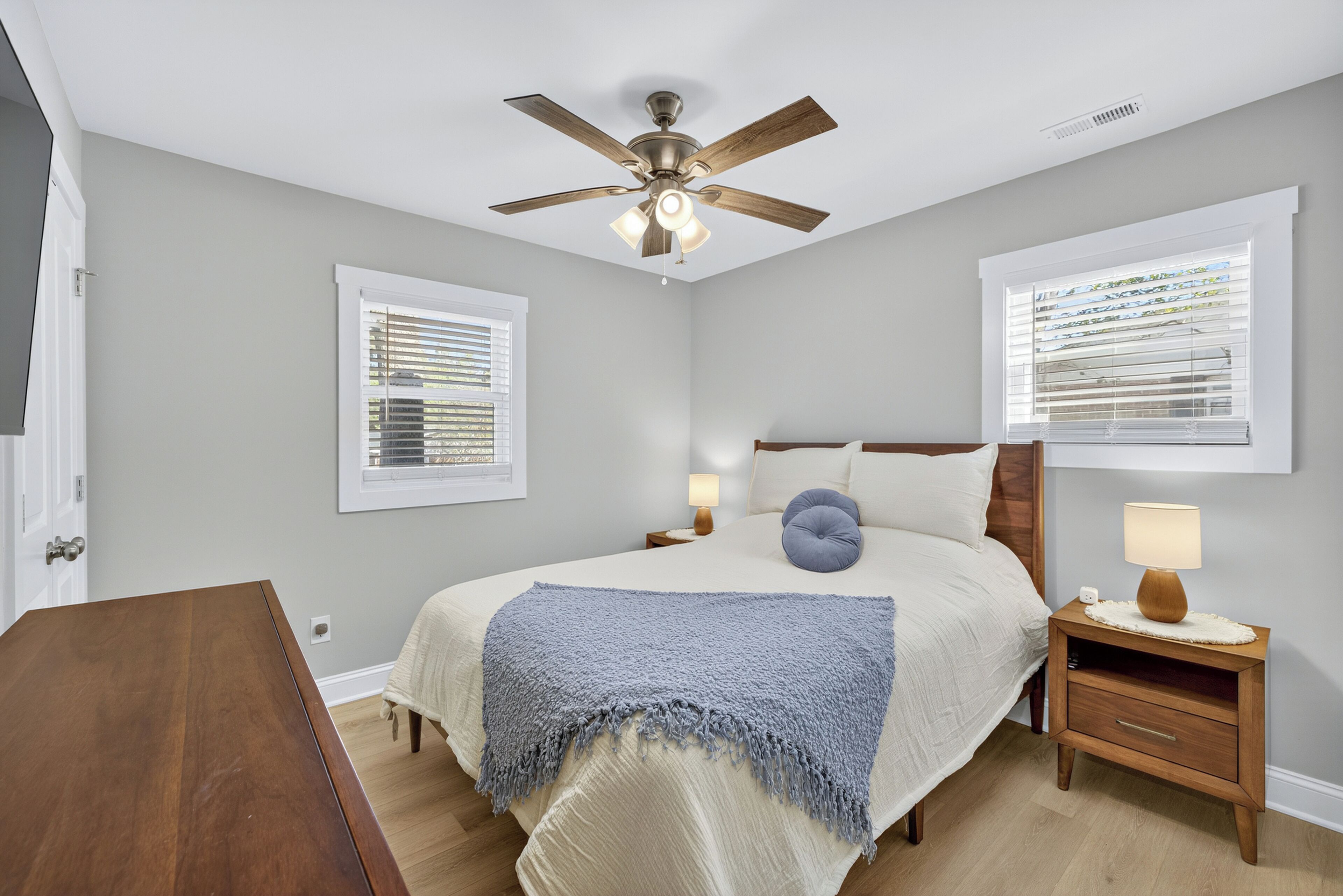 3 dormitorios, tabla de planchar con plancha, wifi y ropa de cama